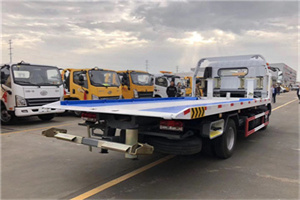 海伦汽车救援补胎